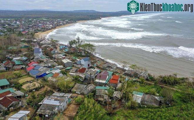 Khu vực ven biển là nơi chịu nguy cơ ảnh hưởng lớn của bão.