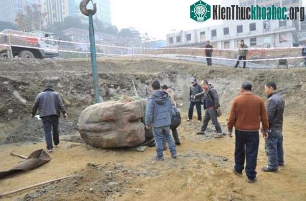 Cận cảnh quá trình khai quật "Thần thú"
