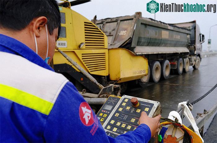 Thời gian thi công dự án sửa chữa mặt cầu Thăng Long được đề ra là 150 ngày