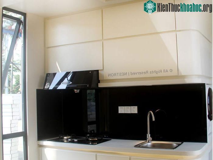 Trợ lý nhân tạo Canny là trung tâm điều khiển của ngôi nhà.