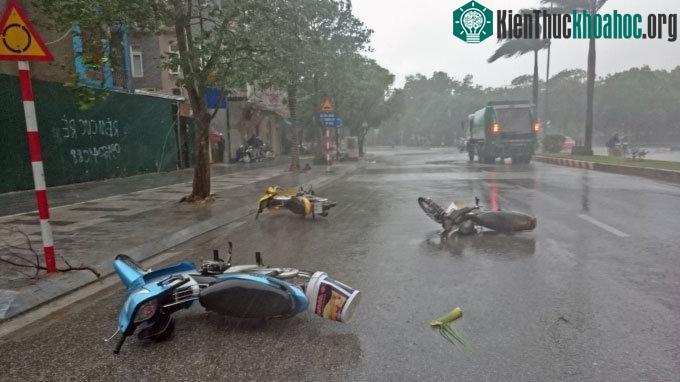 Từ khoảng ngày 4 đến 6/4 nên ở miền Bắc có khả năng cao xảy ra mưa đá, dông lốc