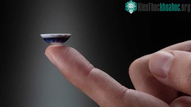 Kính áp tròng của Mojo Vision tích hợp ăng ten để kết nối Internet.