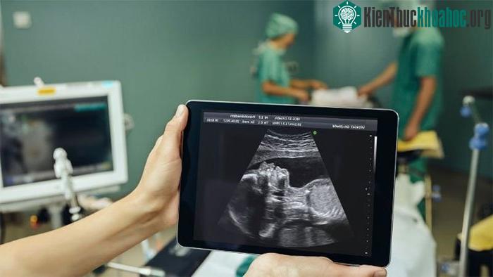 Phẫu thuật cho thai nhi có thể giúp chúng tránh khỏi một số tác hại của tật nứt đốt sống.