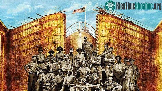 Một số công nhân Mỹ tham gia xây dựng công trình.