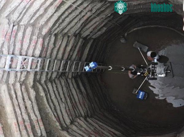 Giếng cổ thời Chiến Quốc được làm bằng gỗ, có 38 tầng, sâu 9m và đường kính 4,5 mét.