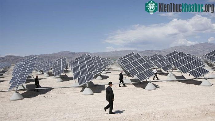 Sân bay là nơi lý tưởng để lắp đặt các tấm pin mặt trời.
