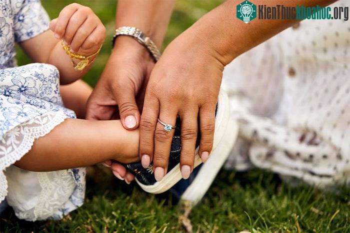 Trang sức kim cương tử nhân xoa dịu nỗi đau mất thân nhân.