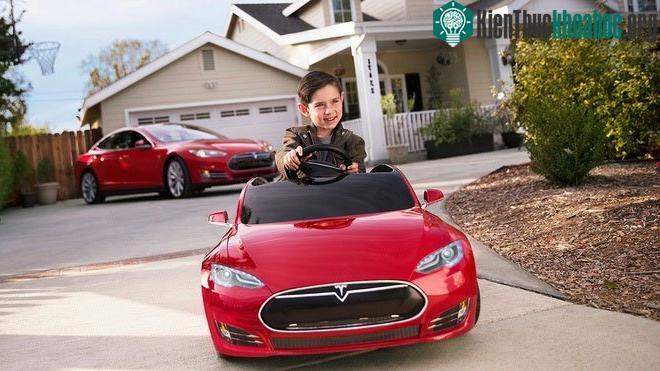 Tesla Model S mini