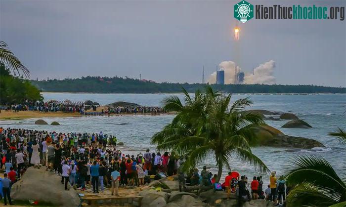 Vật thể từ vũ trụ từng rơi xuống những nơi khó ngờ nhất trên Trái đất ảnh 4