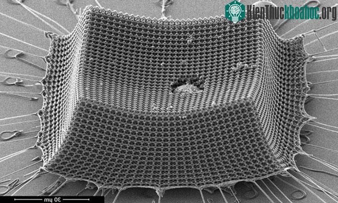 Cấu hình mạng tinh thể của vật liệu nano mới.