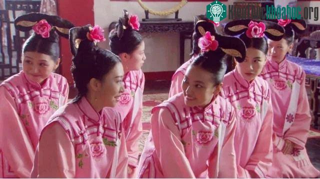 Nếu may mắn có xuất thân tốt, các cung nữ này có thể được gả vào gia đình danh giá.
