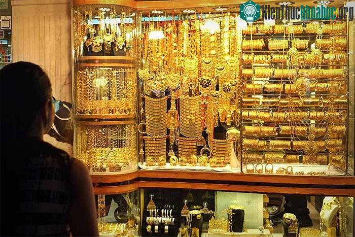 Đến nơi đội tuyển Việt Nam đang thi đấu: Chỉ thấy vàng và vàng ảnh 0