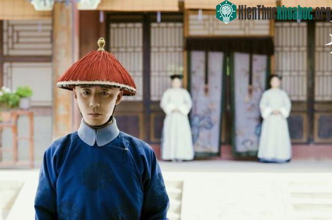 Người làm nghề tịnh thân sư thường khá giàu có sau nhiều năm làm việc.