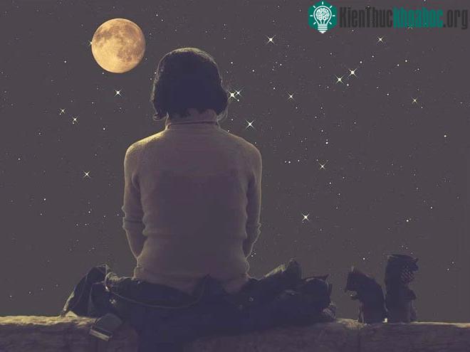 Kinh nguyệt cũng bị tác động bởi sự thay đổi trong lực trọng trường của mặt trăng.