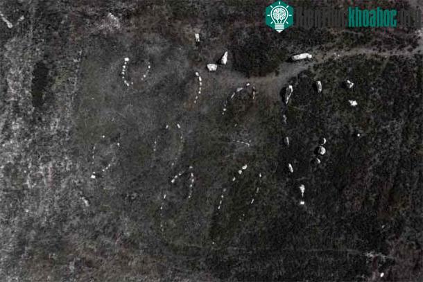10 "tàu ma" chở hài cốt ngàn năm bất ngờ xuất hiện trên đảo ảnh 1