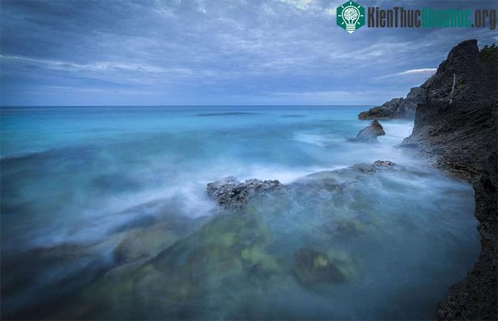 Tam giác quỷ Bermuda