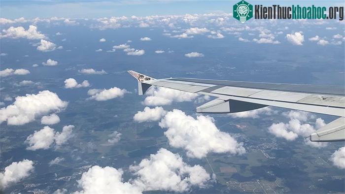 Mỹ ngày càng nghiêm túc với sự tồn tại của người ngoài hành tinh và UFO ảnh 2