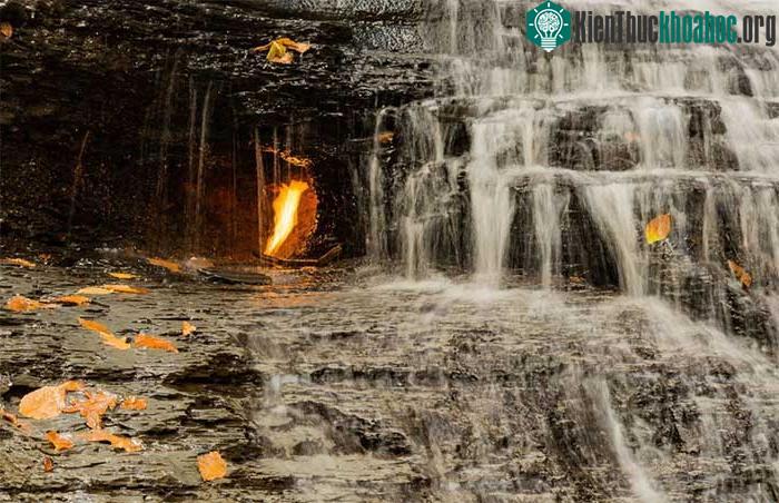 Thác Eternal Flame