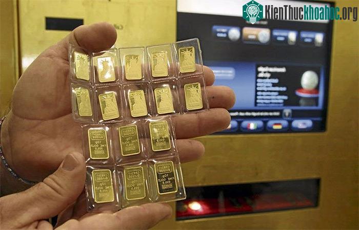 Đến nơi đội tuyển Việt Nam đang thi đấu: Chỉ thấy vàng và vàng ảnh 4