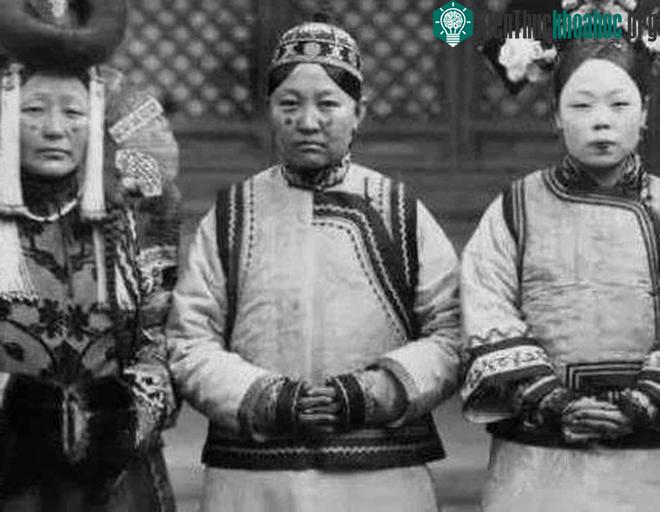 Ảnh cũ về nhà Thanh: Người dân coi máy bay là “con vật khổng lồ” ảnh 5