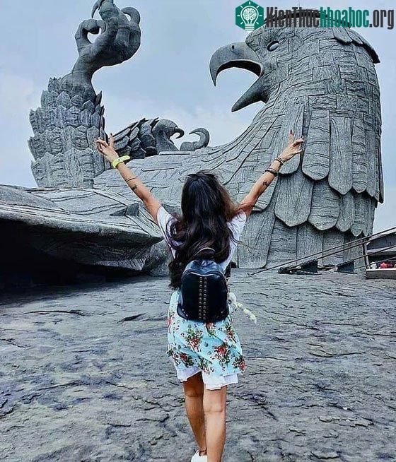 Jatayu Earth’s Centre nổi tiếng trên các trang chia sẻ hình ảnh du lịch và mạng xã hội