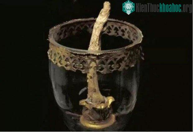 Ngón tay của Galileo.