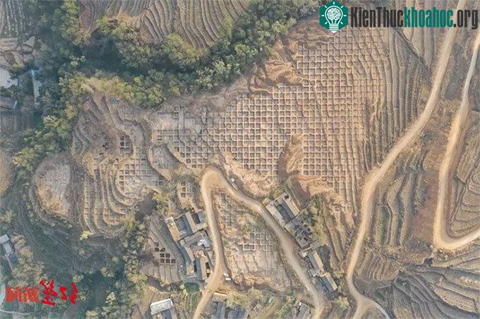 Toàn cảnh di tích Ninh Nam Trung Gia Lương Tự.