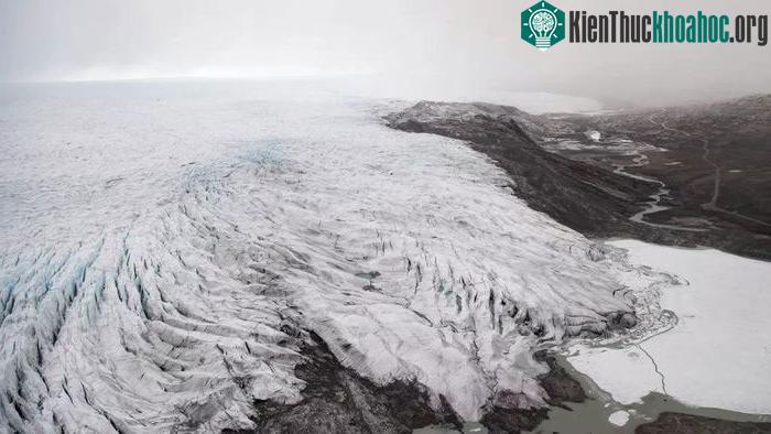 Băng ở Greenland được nhìn thấy hồi tháng 5 năm nay.