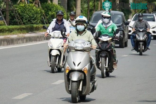 Nắng nóng ở Bắc Bộ và Bắc Trung Bộ còn kéo dài thêm vài ngày tới.