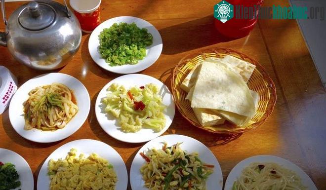 Người Trung Quốc cho rất nhiều muối vào các món ăn của họ.