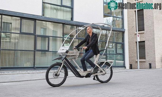Nếu gắn hai bộ pin, AllWeatherBike có phạm vi di chuyển hơn 100km.