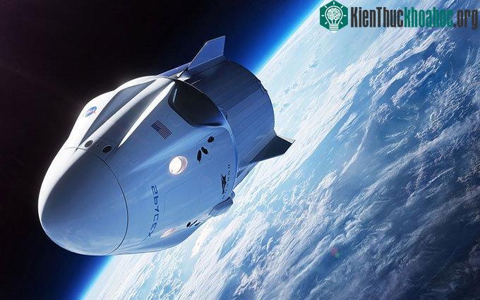 Tàu Crew Dragon của SpaceX được phóng lên bằng tên lửa Falcon 9.