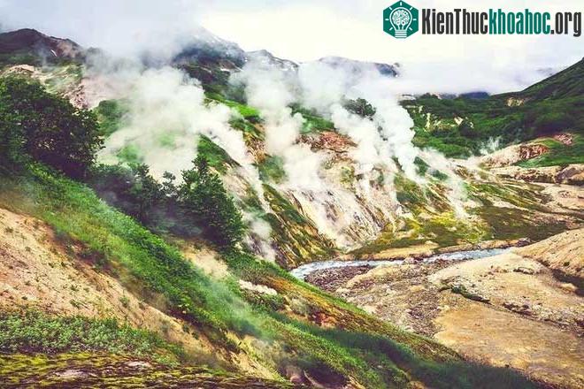 Nồng độ carbon dioxide cao tại Thung lũng chết cũng có thể giết người.