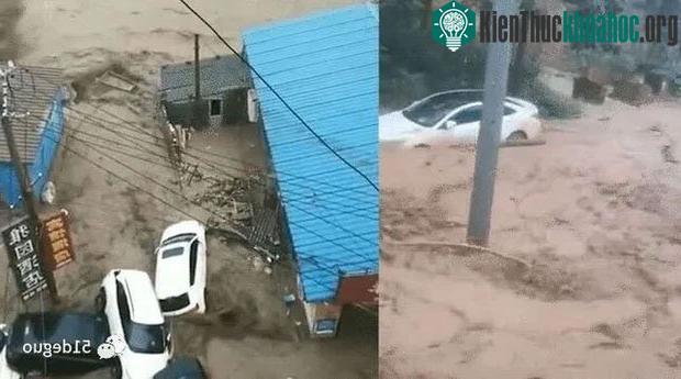 Những hình ảnh không thể tin nổi về trận lũ "ngàn năm có một" ở Trịnh Châu, Trung Quốc ảnh 4