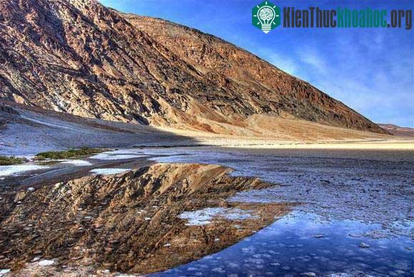 Laguna del Carbon ở Argentina