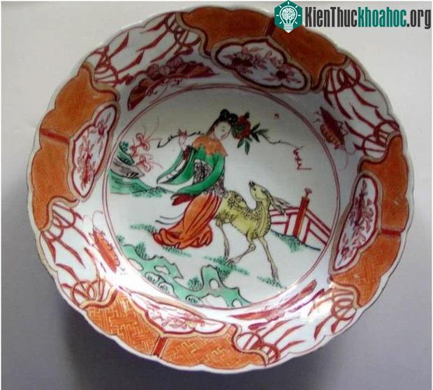 Mẫu vẽ khác thường được người Hoa ưa thích.