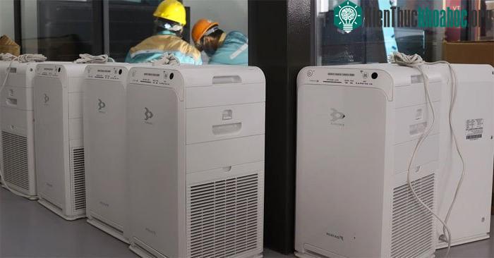 Máy lọc không khí được để sẵn ở từng phòng