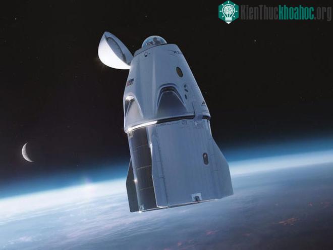 Tàu Dragon của SpaceX với thiết kế mái vòm ở trên đỉnh.
