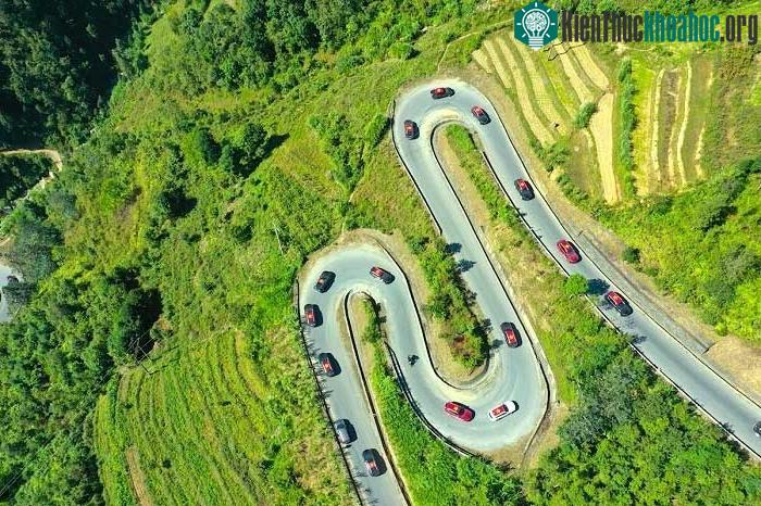 Đặc biệt, con dốc này đưa ta tới cổng trời