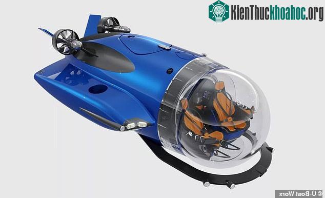 Chỗ ngồi trên tàu Super Sub được thiết kế rộng rãi, thoải mái ngắm cảnh 360 độ.