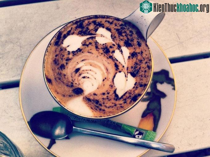 Tại Đan Mạch, cà phê được gọi là kaffee.