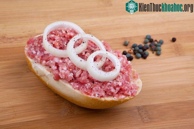 Mett ra đời ở Đức vào những năm 1970