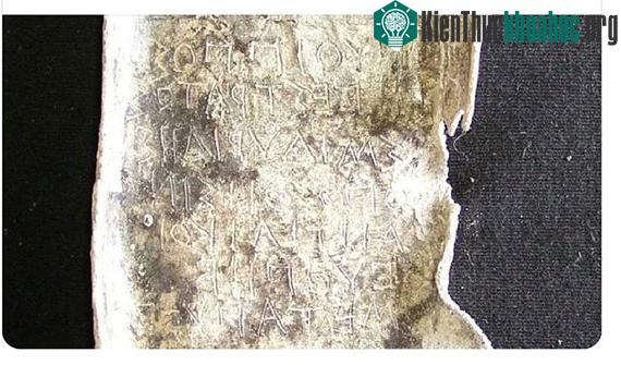 Thẻ khắc lời nguyền được tìm thấy ở Athens