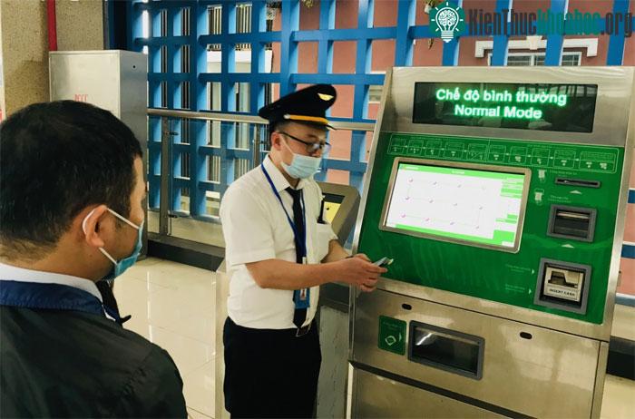 Hệ thống máy bán vé tự động sẵn sàng vận hành, khai thác.