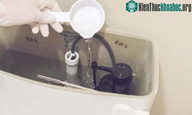 Xả nước bồn cầu khi mất điện có bị làm sao không? ảnh 7
