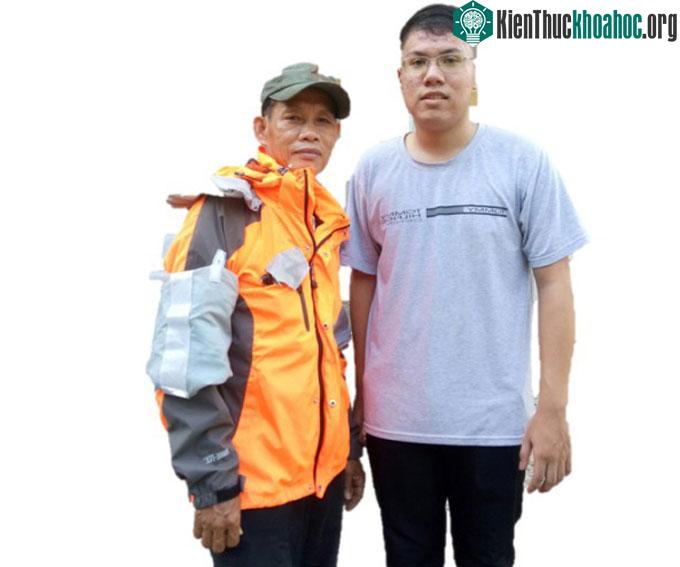 Nhóm sinh viên chế tạo thành công áo khoác tự nổi khi xuống nước ảnh 1