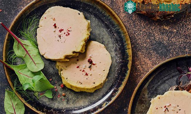 Gan ngỗng đầu tiên trên thế giới sản xuất trong phòng thí nghiệm của Gourmey.