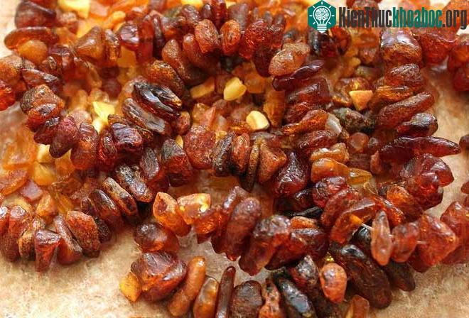 Hổ phác tự nhiên có mùi đặc trưng.