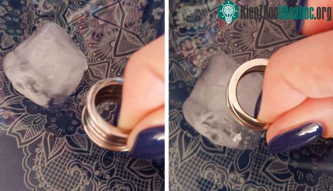 Nếu băng trên đồ trang sức tan nhanh hơn, thì bạn có bạc thật.