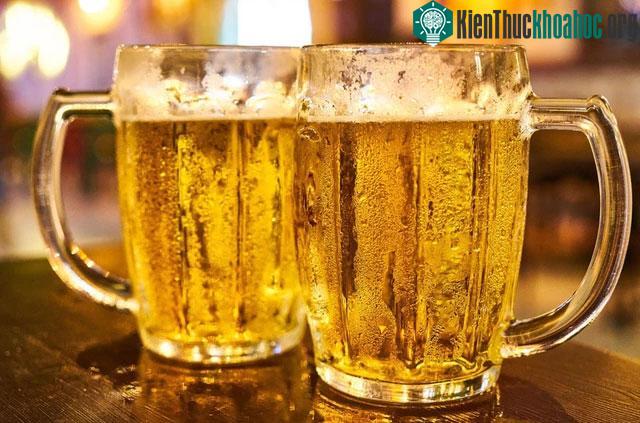 Điều mà bia không cồn thiếu là hương thơm từ hoa bia.